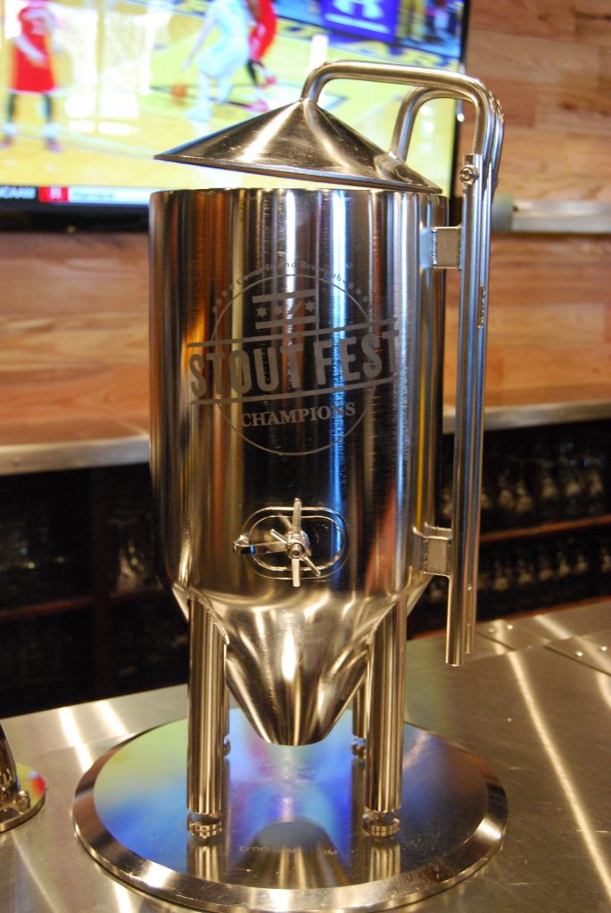 This is what the eventual winner (Goose Island Proprietor's BCBS 2014) won. Screw that! Brewers wanted Crotchees!